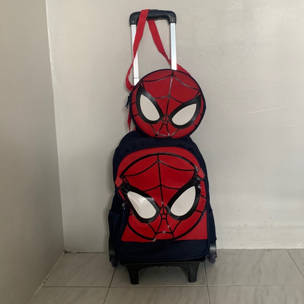 Spider-Man backpack whit lunch box